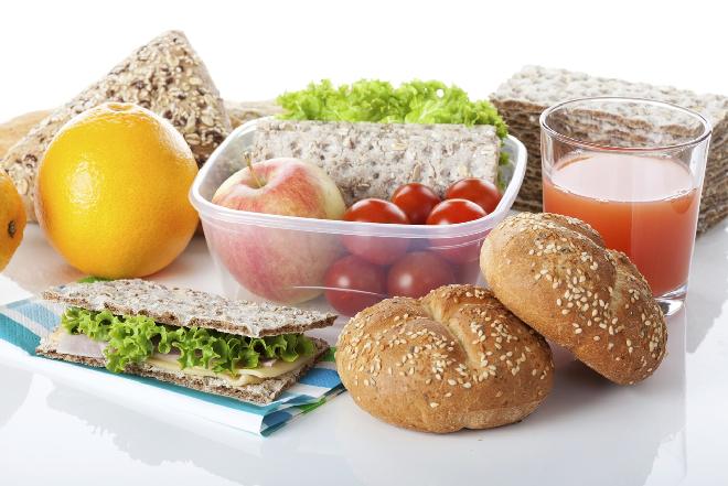 Co jeść w pracy? Dietetyczny lunch na każdy dzień tygodnia