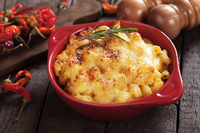 Makaron zapiekany z mozzarellą z menu beszamel